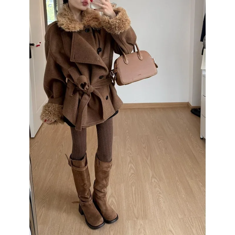 

2025 new woolen retro fur collar Korean woolen coat jacket with cotton thickened small temperament advanced short