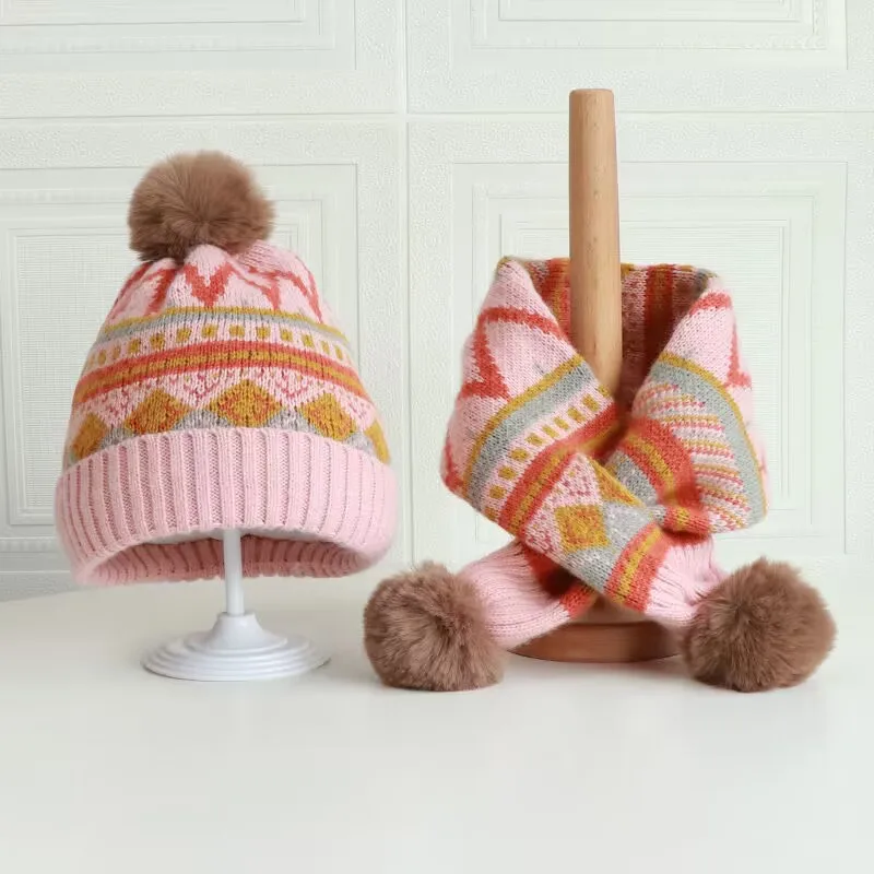 2023 autumn and winter new color pattern children\'s knitted wool hat warm cross neck two-piece set