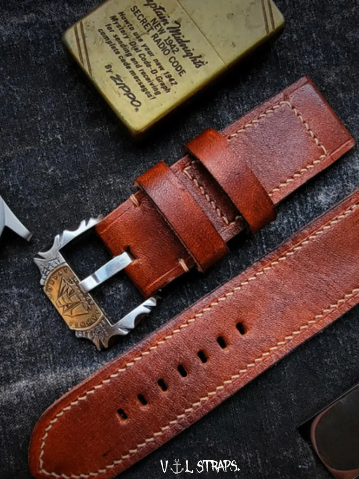 HANDMADE CUSTOM VINTAGE BATTLE-WORN AMERICAN DISTRESSED RED-BROWN COWHIDE, THICKENED, SOFT, DURABLE, PIN BUCKLE WATCH STRAP