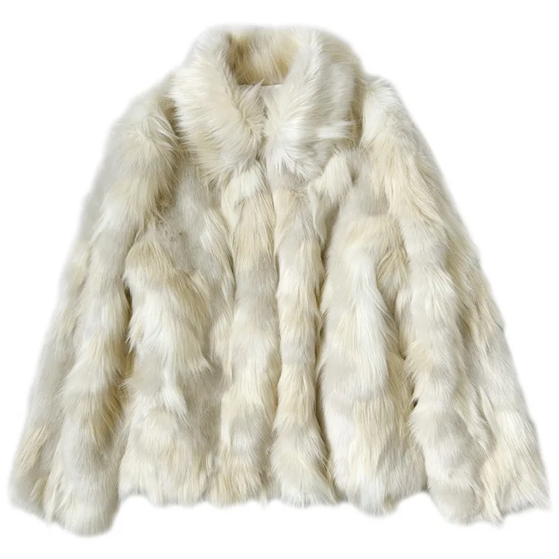 3色のファーとミディアム丈を組み合わせた、女性向けの新しいファッショナブルなプラッシュコート