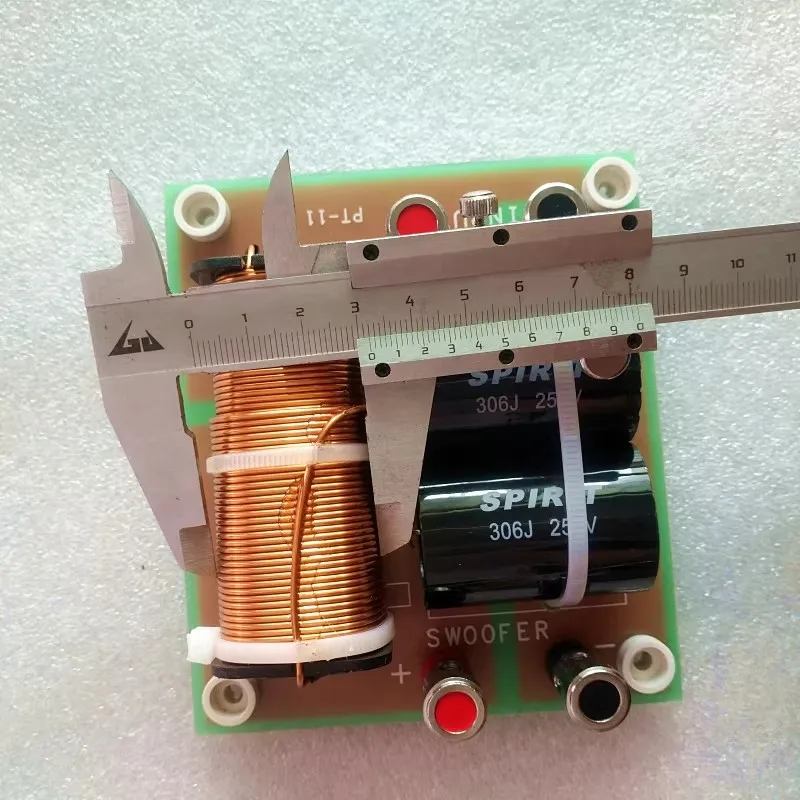 SOTAMIA 1PCS ซับวูฟเฟอร์เฉพาะตัวแบ่งความถี่ 1000W ซับวูฟเฟอร์พลังงานสูงพิเศษตัวแบ่งความถี่ลำโพงเสียง