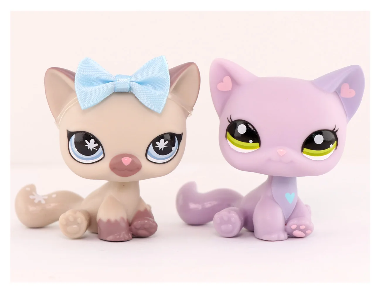 Tienda de mascotas Gato sentado morado # 1994 Con accesorios para niños (2 juguetes)