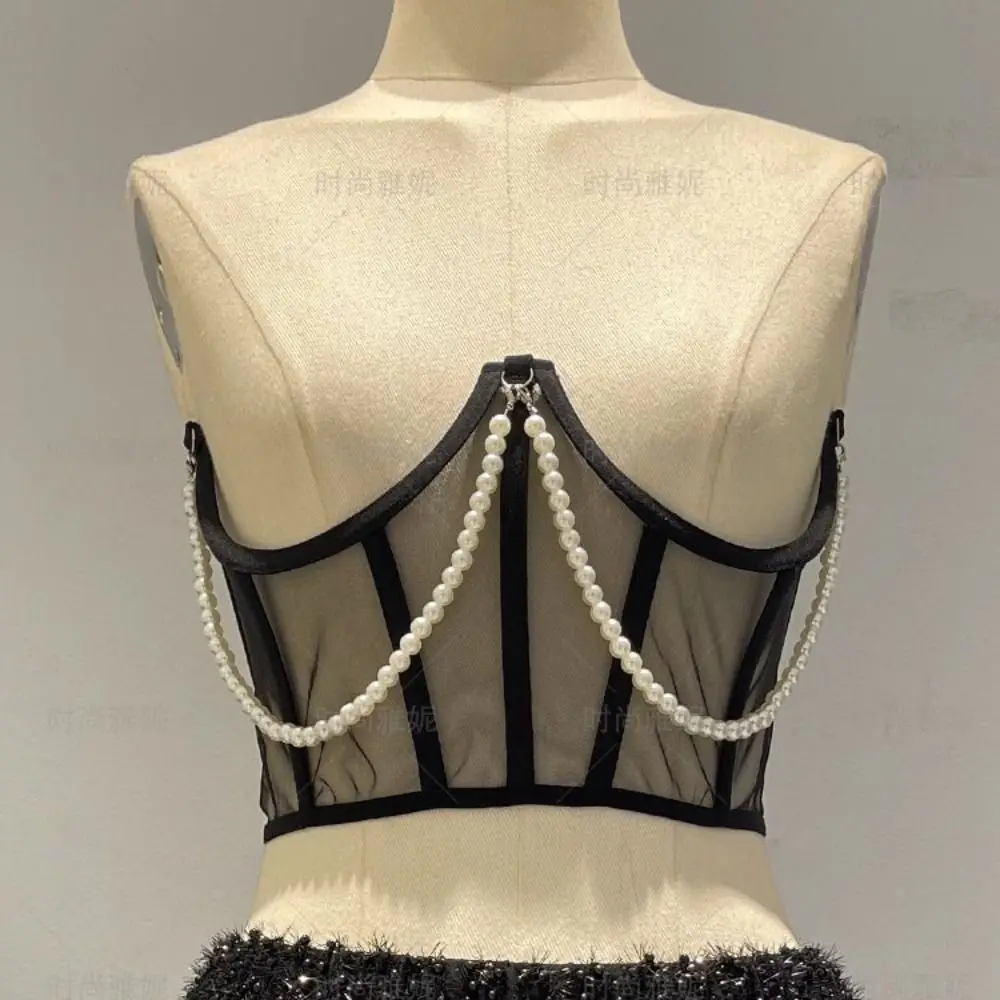 Sabuk Pinggang Wanita Model Korset Transparan dengan Rantai Mutiara Mewah, Tali Lebar, dan Desain Tank Top