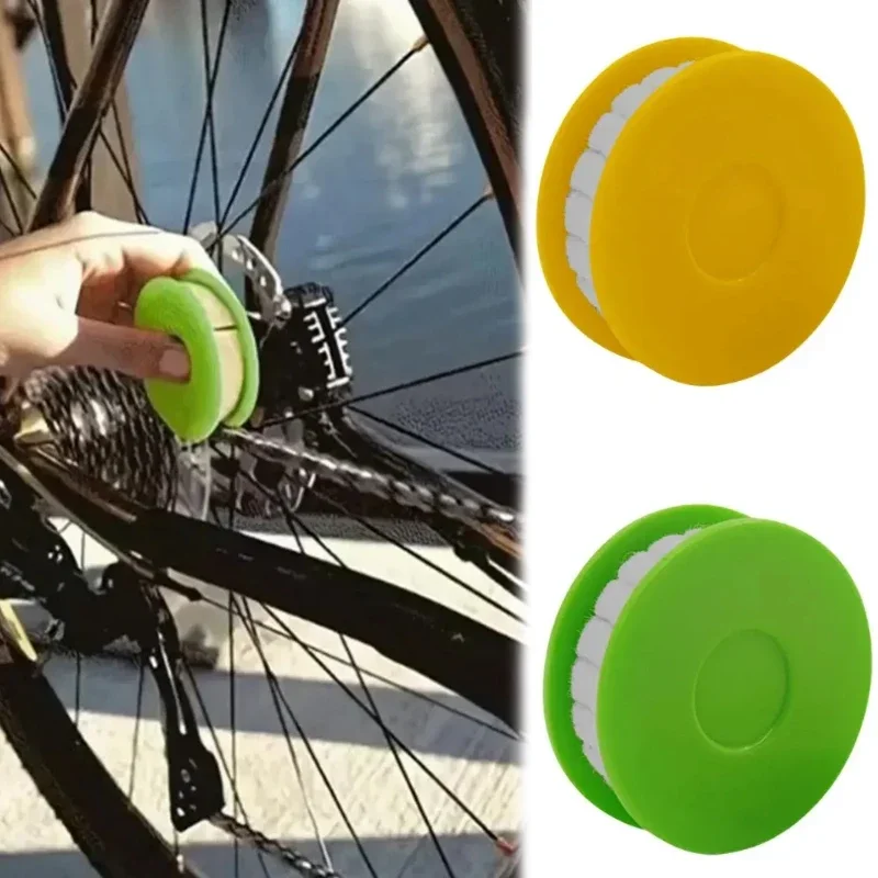 Mountain Road Bike Chain Oiler Roller Type Oiler Chain Lubrication Maintainer Bicycle And Motorcycle Accessories