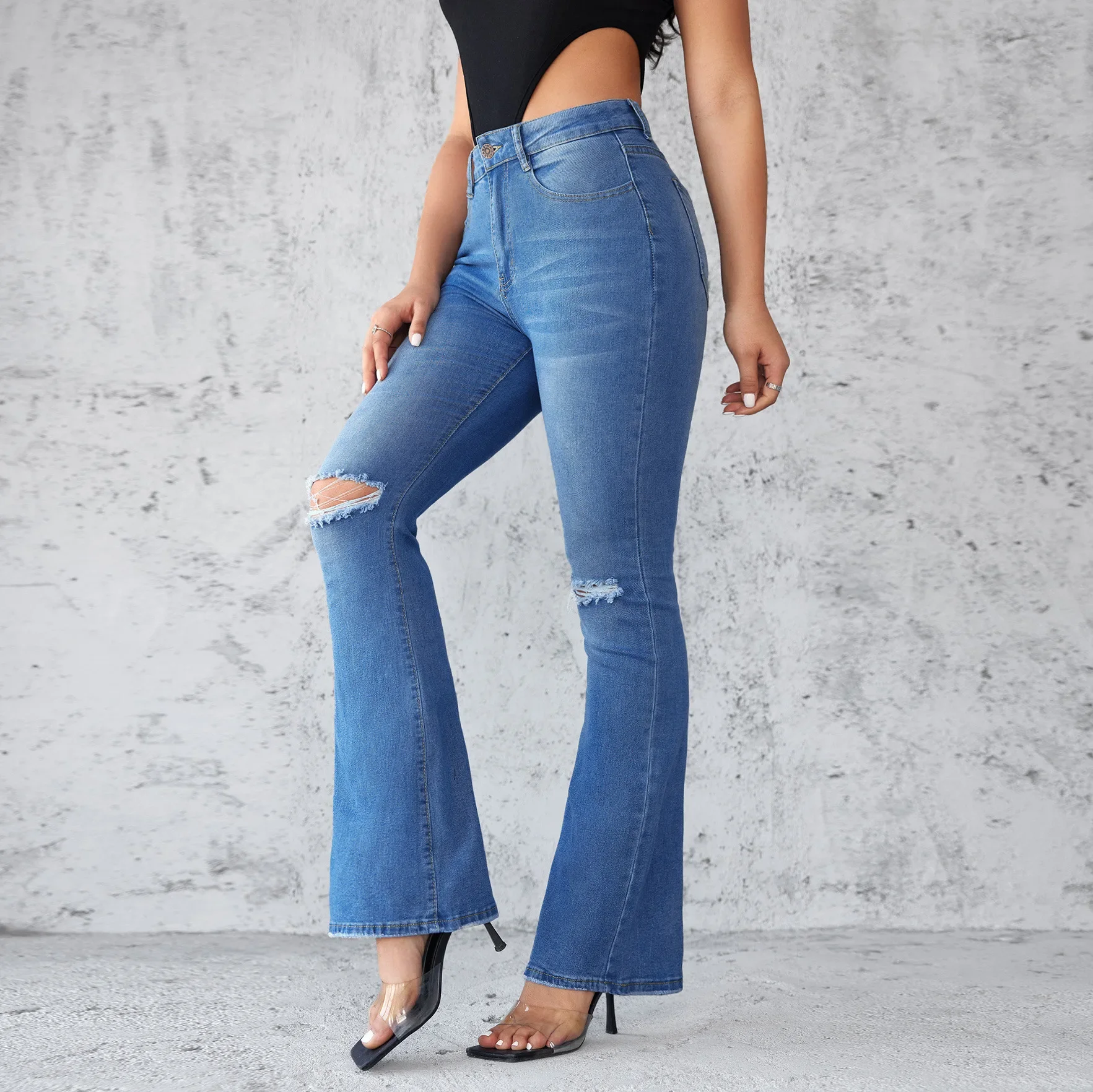 Ripped Slightly Flared Pants Temperament Jeans, Women's New Fashion Slim-fit High Waist Stretch Long Pants.spring and Autumn