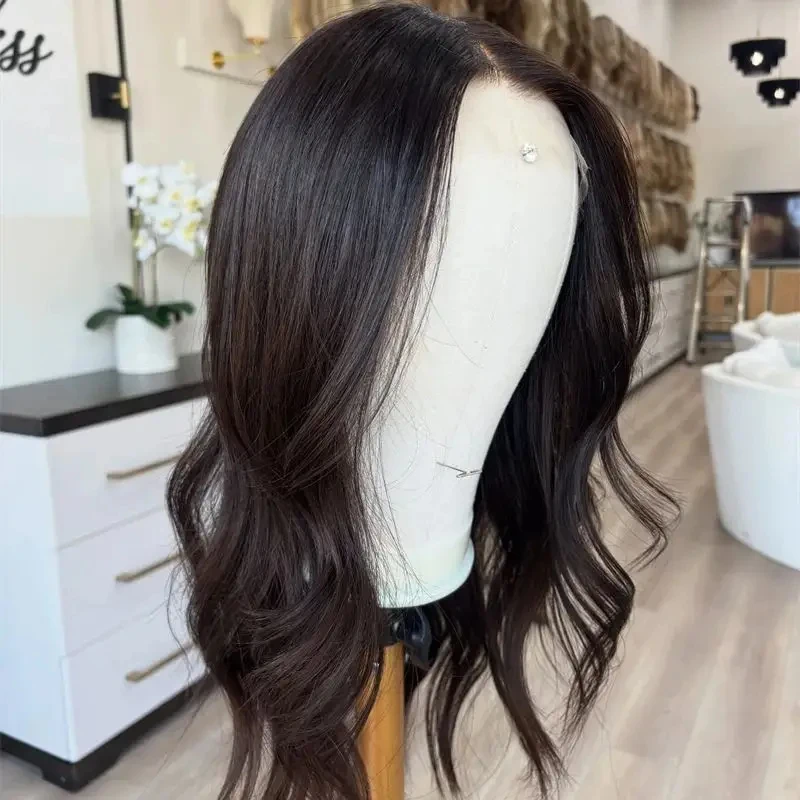 

Синтетический парик с HD-кружевом, 150% плотности, темно-коричневый с мелированием, для женщин с белой и темной кожей, реалистичный вид, натуральная линия роста волос, предварительно выщипанная.