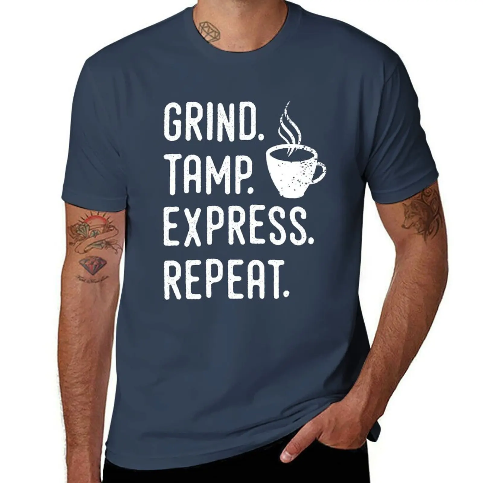 

Barista Espresso Design - Grind, Tamp, Express, Repeat - футболка с белым текстом, футболки с рисунком для мужчин, незаменимая футболка, футболка