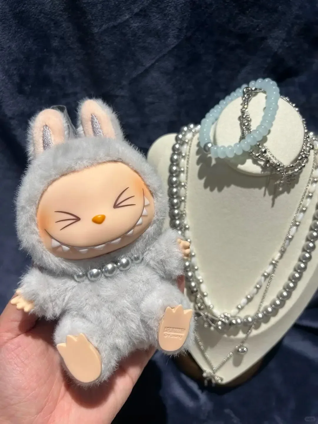 DIY Niedlichen Cartoon Plüsch Anhänger Perle Halskette Kette Legierung Zubehör Für 17 cm Macaron Labubu Sitzen Party Ornament