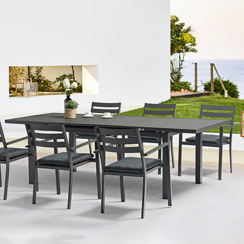 Mesas e cadeiras externas personalizáveis