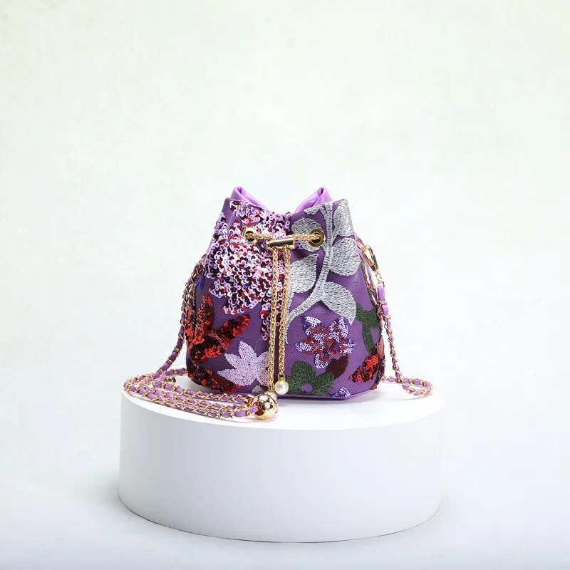 1pc A New Chinese-style Women's Bag with Flower Embroidery and Color-blocking Elegant Ladies' Drawstring Bucket Bag with Chain