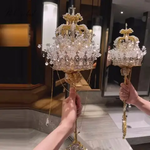 PEORCHID 고딕 웨딩 부케, 마리 크리스털 럭셔리 성인식 핸드 부케, 큰 황금 왕관, 신부 부케
