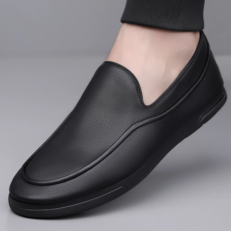 

Легкая мужская кожаная обувь. Удобная минималистичная стильная обувь для отдыха, бизнеса, офиса, уличная черная обувь для взрослых. Лидер продаж.