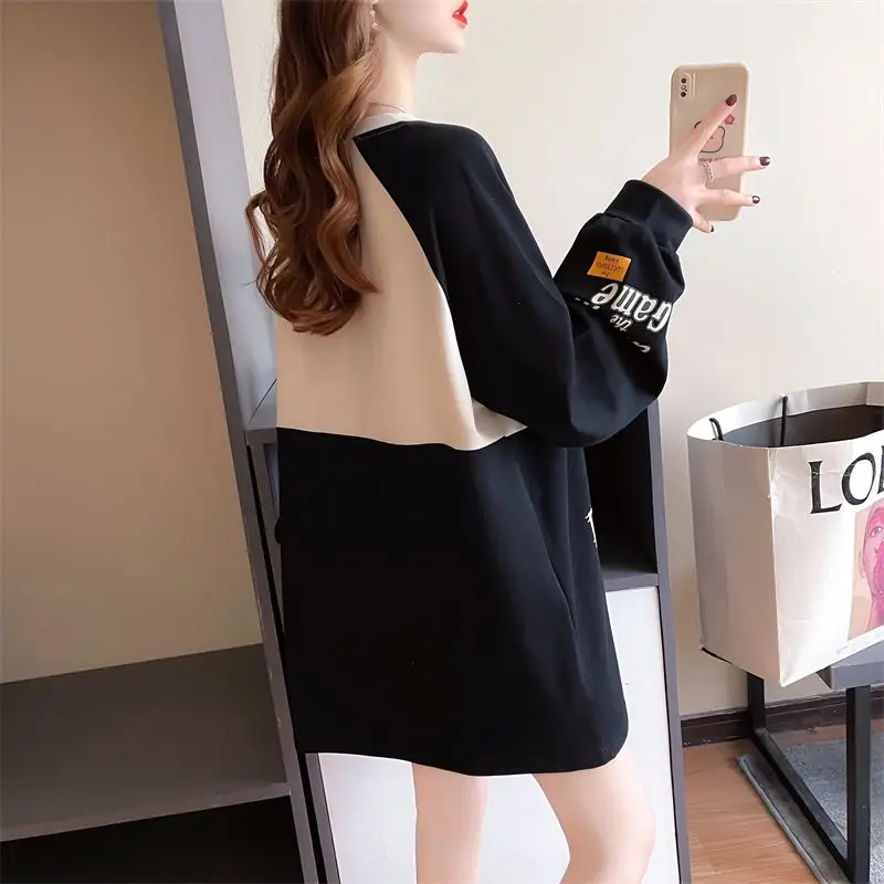 Autumn and Winter Women\'s Patchwork Letter Contrast Round Neck Long Sleeve Loose Pullover Sweater Fashion Casual Formal Tops