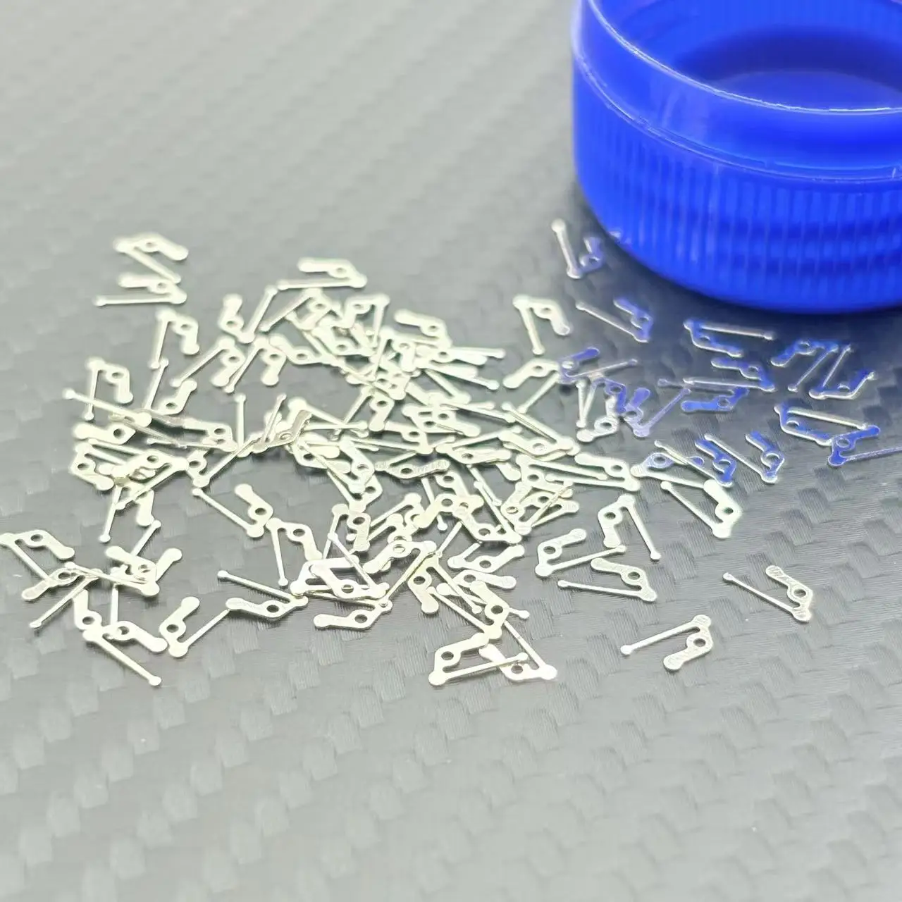 10pcs Watch Movement Calendar Quick Dial Spring Accessories 2813 8205 Compatible with Mingzhu Machine Made in China 4813