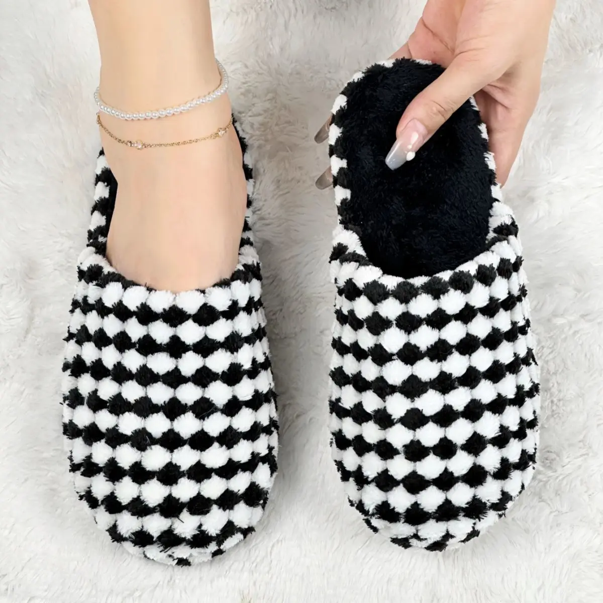 

Women's Fashion Plaid Plush House Slippers Winter Coral Fleece Home Cotton Shoes Couple Indoor Soft Flat Thickened Warm Slippers