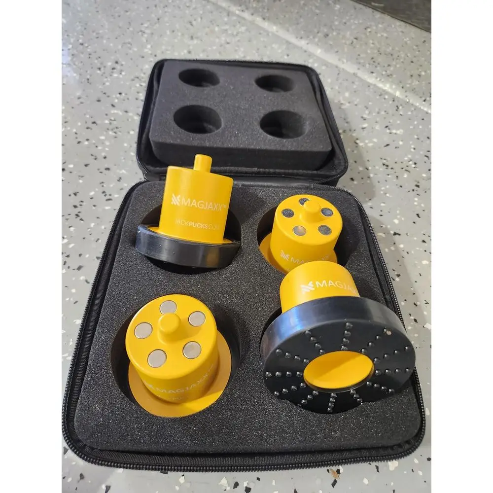 Magnetische Puck-adapterset met hoes met ritssluiting voor Rivian R1T en R1S - Geel