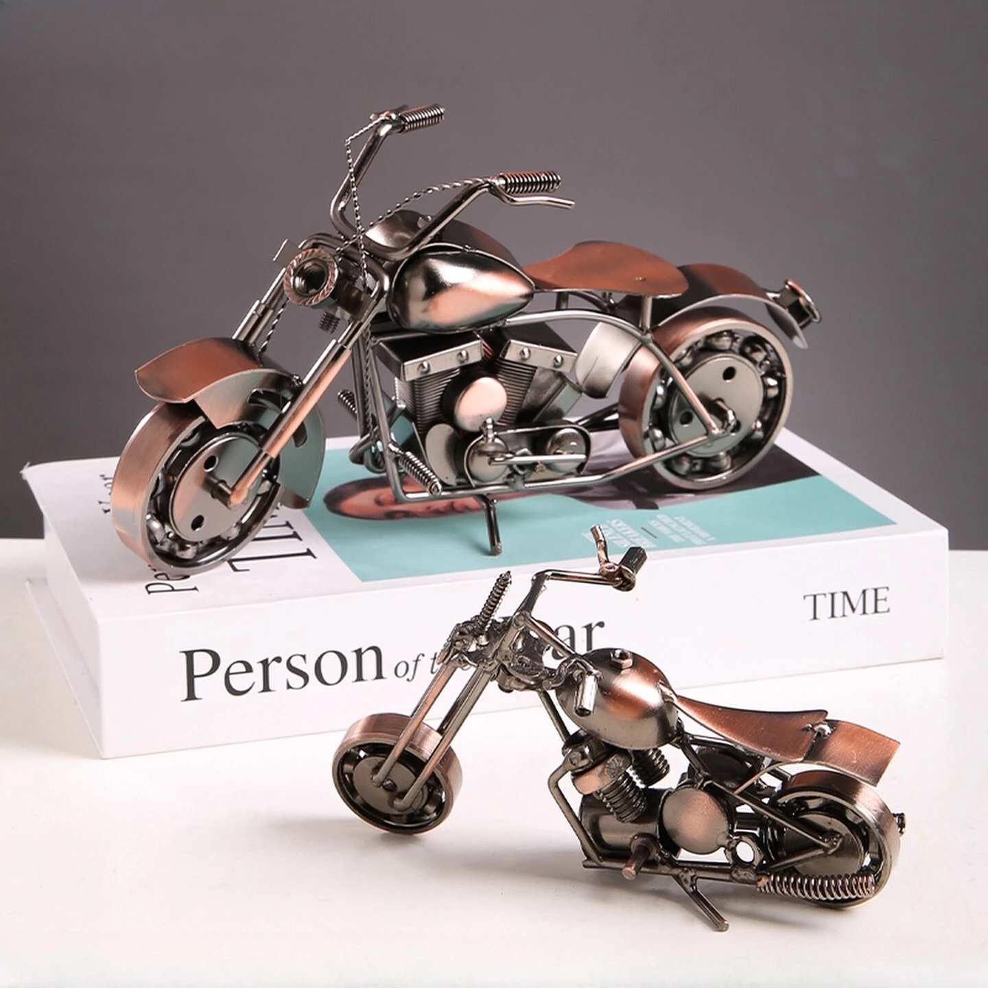 

Кованый железный мотоцикл, металлическая модель локомотива, креативная домашняя настольная безделушка, винный шкаф, украшение для телевизора, орнамент