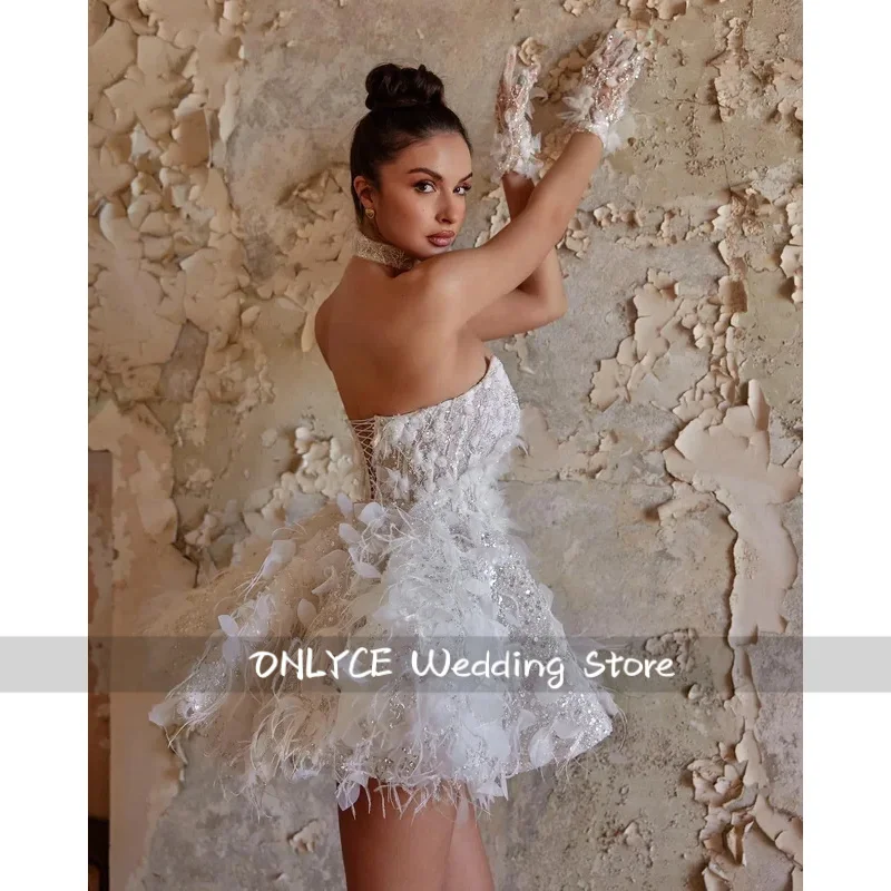 Maßgeschneidertes 2026 neues luxuriöses Mini-Kurzschluss-A-Linien-Aufkleber mit weißen Pailletten, kniehohes Damen-Hochzeitskleid, sexy rückenfreies Ball-Brautkleid