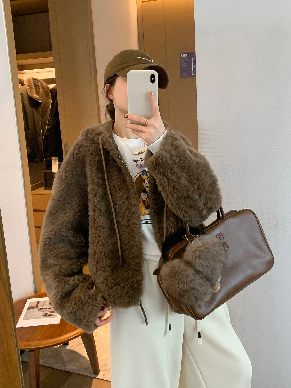 

Love Devil Fi, зимнее новое женское теплое меховое пальто с капюшоном, интегрированное пальто для поездок на работу, свободная посадка