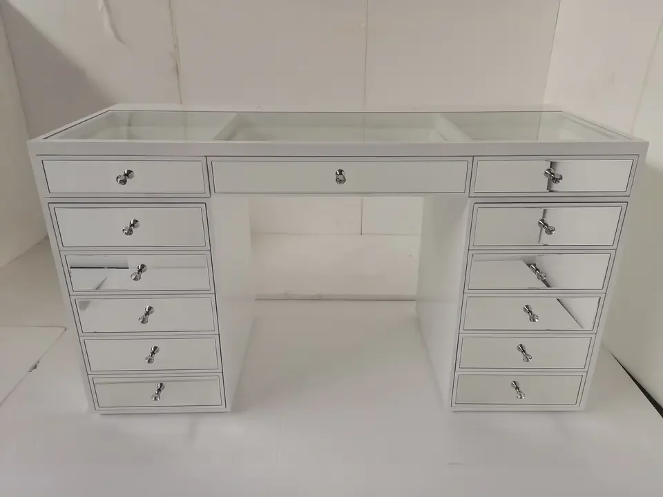 Hot-selling Luxury Vanity Crushed Diamond Mirrored Vanity Makeup Dressing Table