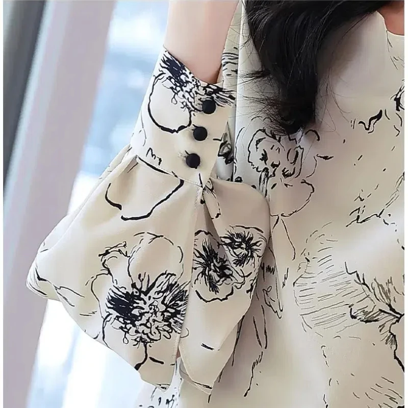 French Style Vintage Fashion Spring Women\'s O-Neck Printing Button Temperament Office Lady Long Sleeve Loose Chiffon Shirt Tops