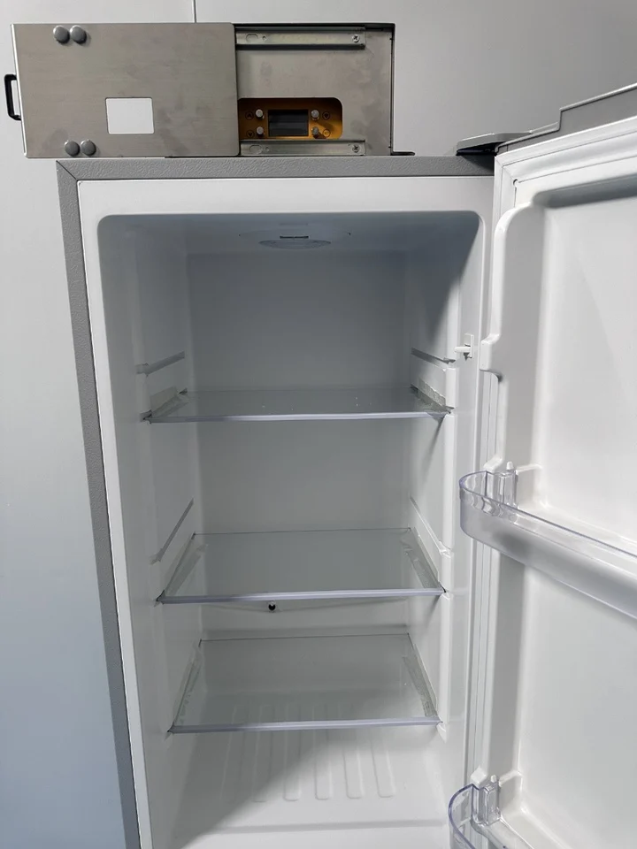 ثلاجة مقاومة للانفجار بباب مزدوج معتمدة من ATEX، درجة حرارة مزدوجة لتخزين المواد الخطرة 200 لتر #4