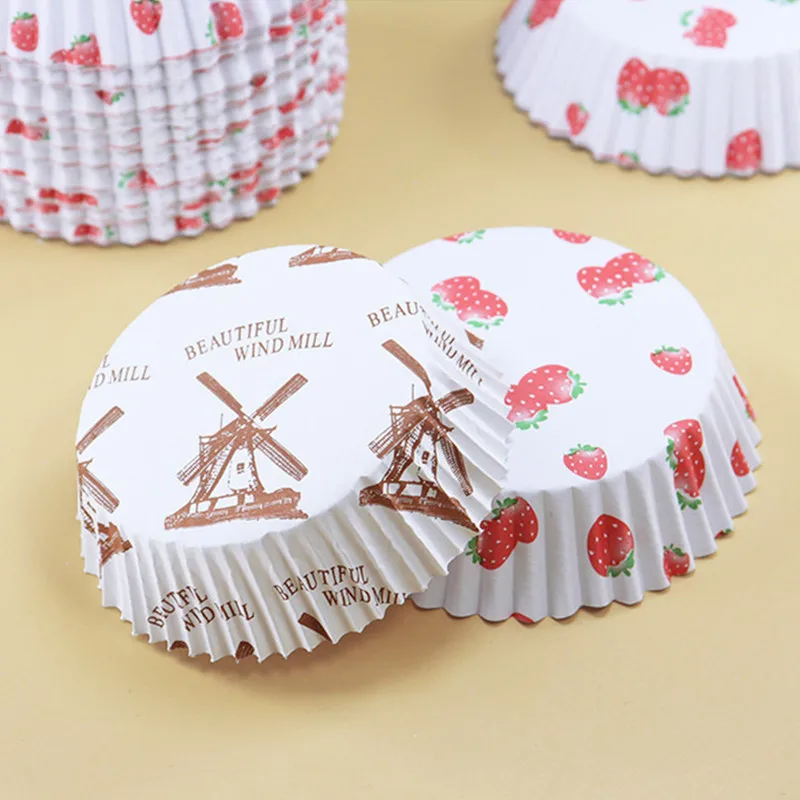 100Pcs Round Papers Cup Strawberry Windmill Pattern PET Film Home Kitchen Tool Baking Resistance Oil-Proof Bread Paper Tray