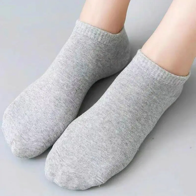 Calcetines desechables para hombres y mujeres, calcetines finos de viaje, tubo medio que absorben el sudor, transpirables, al aire libre, calcetines de tubo corto para todas las estaciones