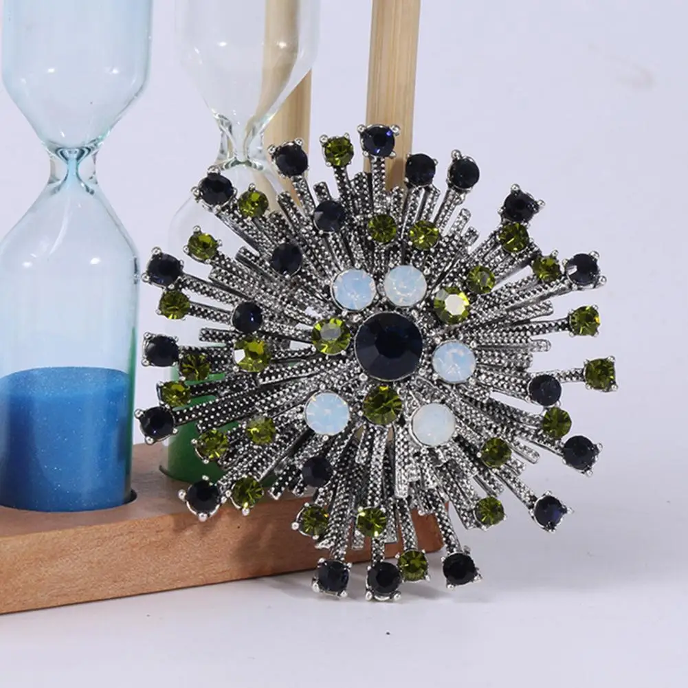 Women Brooch  Beautiful Electroplated Long Lasting Party Jewelry Brooch  Accessory Retro Brooch