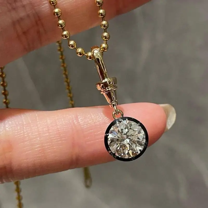 Damen-Halskette mit geometrischem weißem Zirkon-Anhänger, Perlenkette, goldfarben plattierter Edelstahl, einfacher Alltagsschmuck, Geschenk – Detail 10