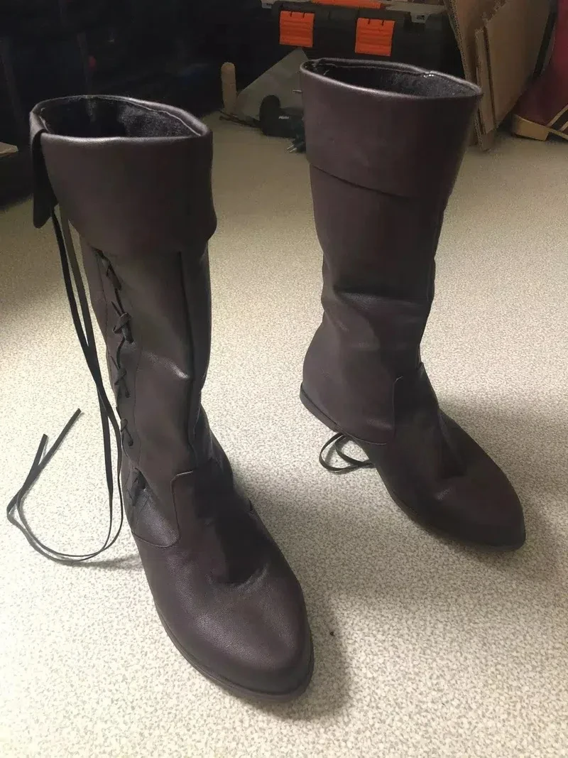 Middeleeuwse Renaissance lederen hoge laarzen voor mannen en vrouwen Halve Haddock Schoenen Piraatkostuum Retro dikke hak lange snowboots