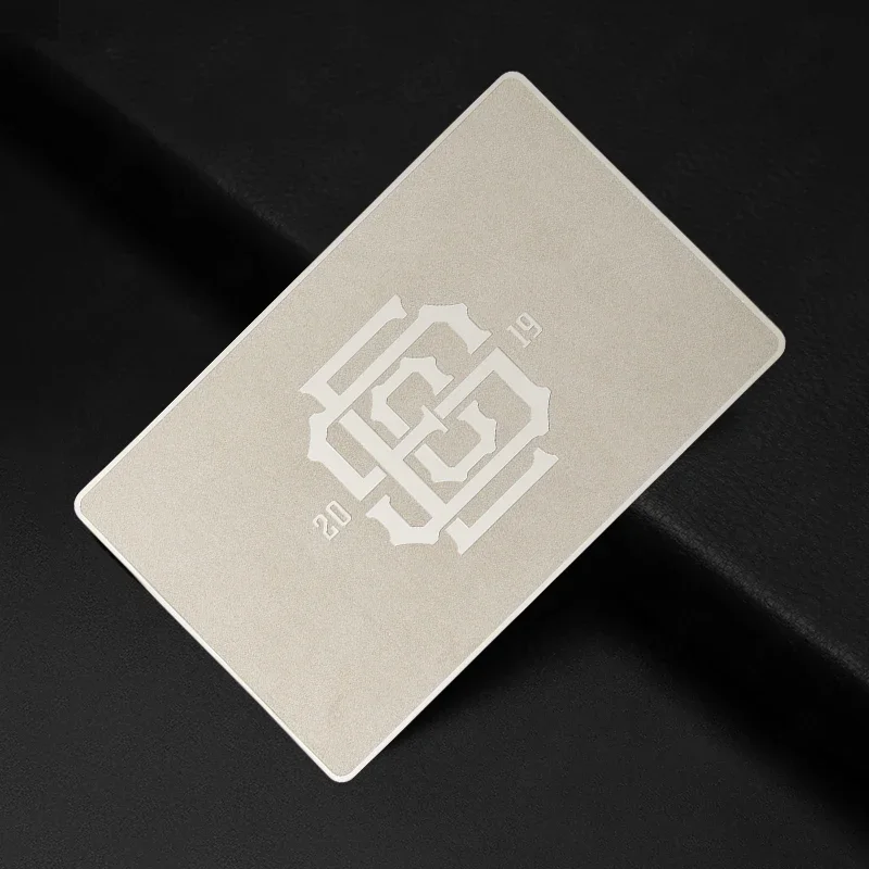 مجموعة بطاقات عمل معدنية فاخرة عالية الجودة للبيع بالجملة، بطاقة لعب معدنية رفيعة للغاية مقاومة للخدش