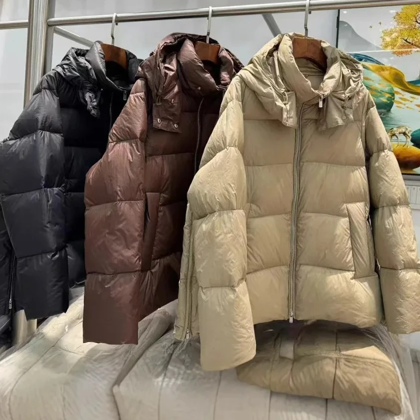 

2025 Fashion European Winter Women's Down Jacket Commuter Hoodie Oversized Duck Down Jacket
