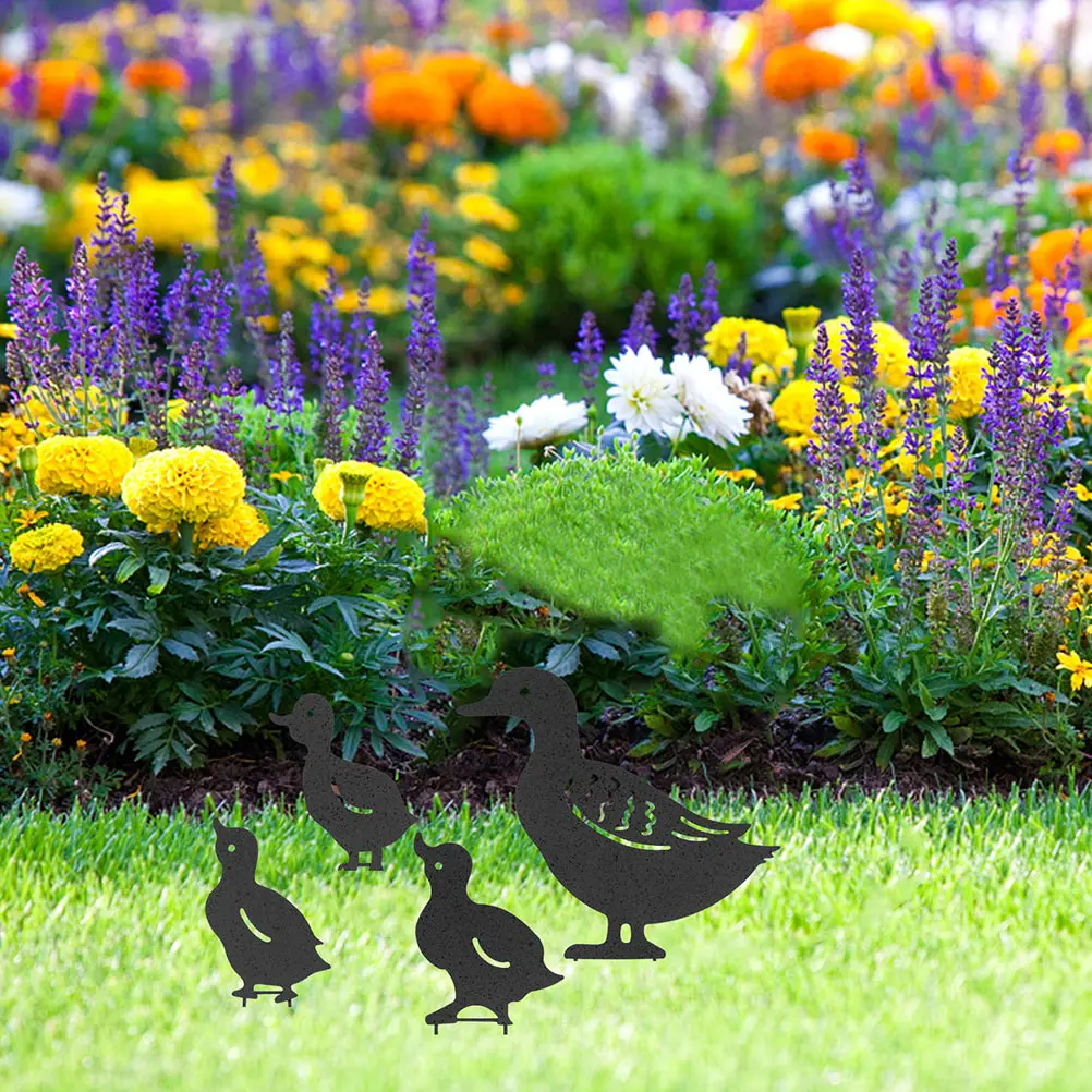 

4pcs Iron Duck Decorations Garden Ornament Sculpture Hollow Animal Statues Lawn Yard Art Outdoor Home Decoration Backyard