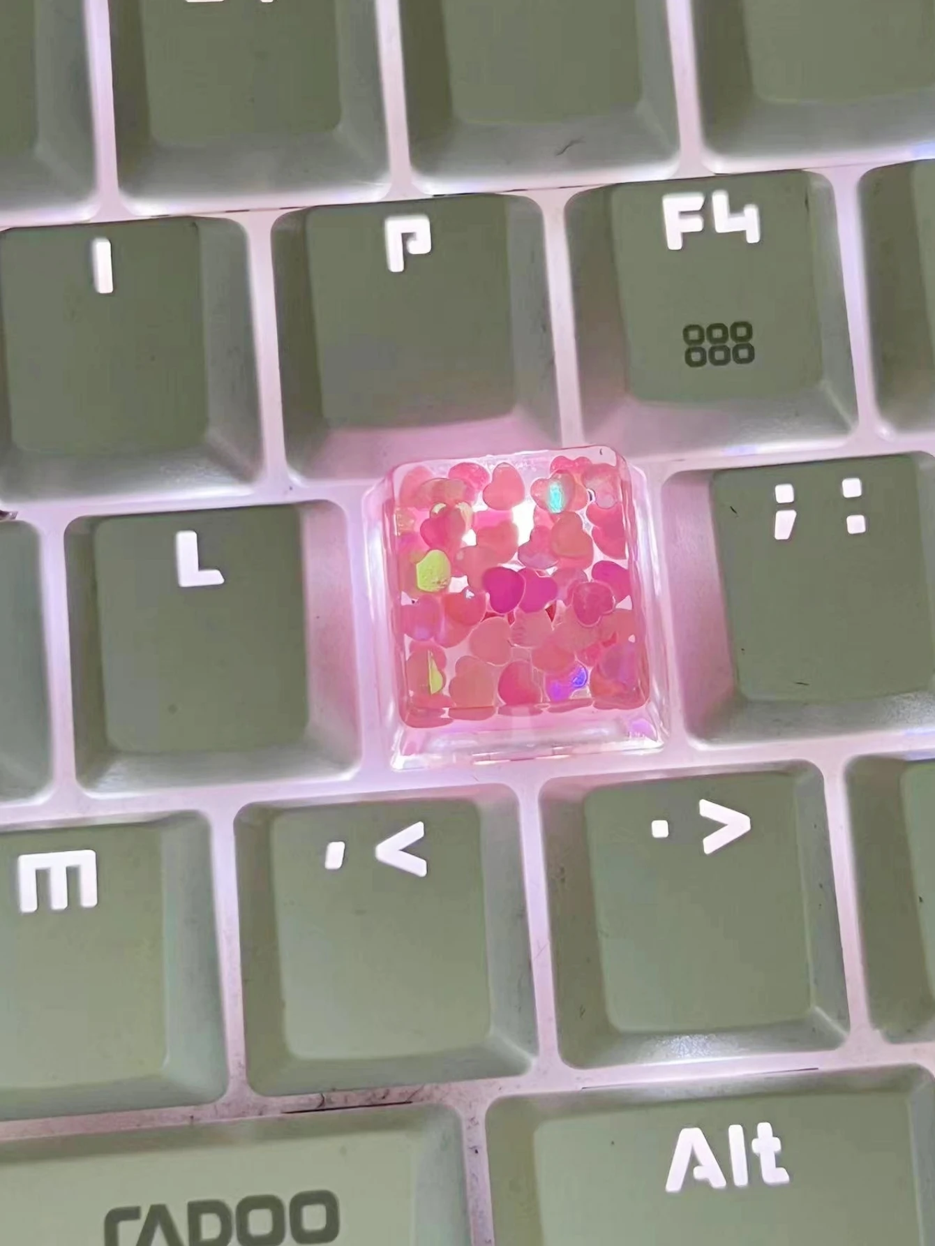 1Pcs New Best Selling Translucent Love Sequins Keycaps Cross Axis Mechanical Keyboard Keycaps With Accessories