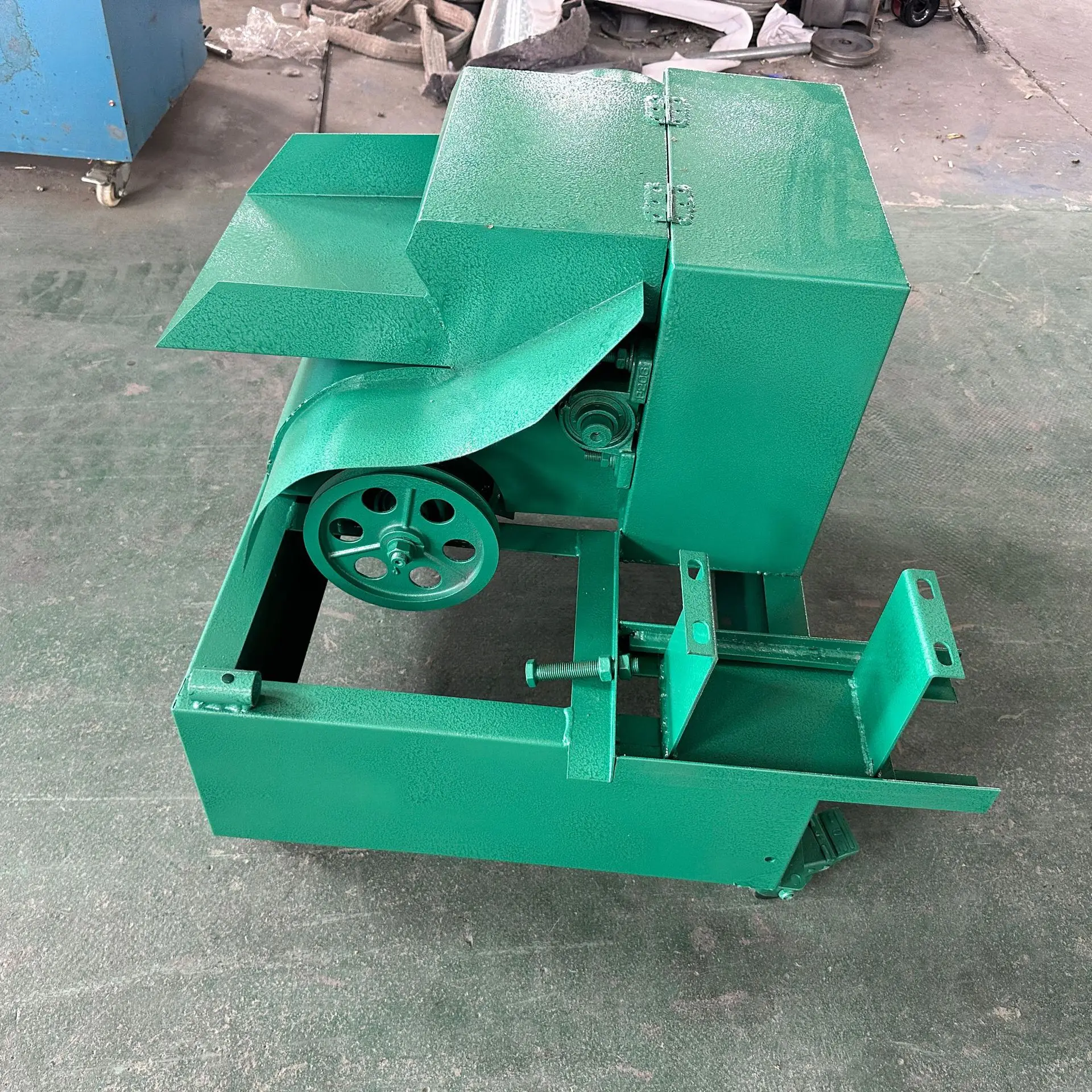 Household small hemp machine Direct feeding reverse pulling machine Hemp scraping machine