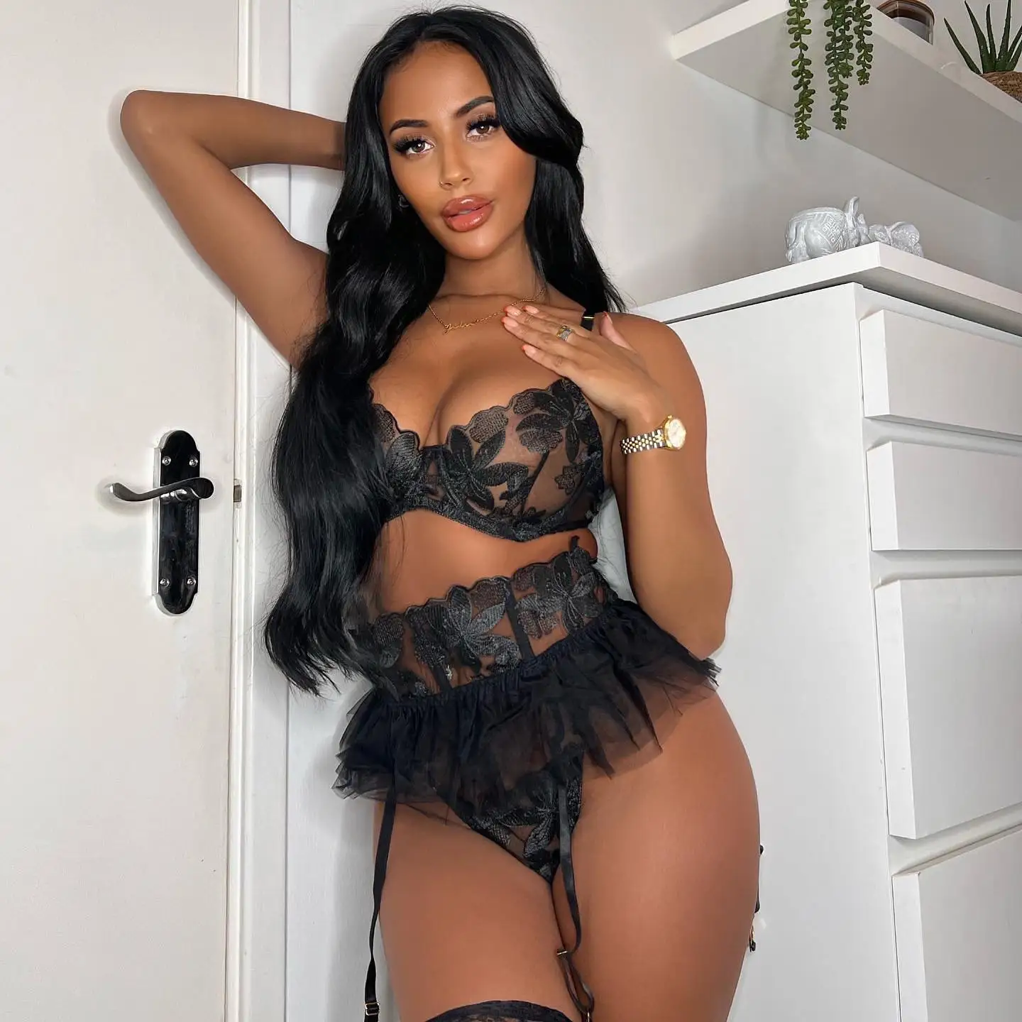 Krasapt Luxury Flower Embroidered Lingerie 3pcs Sexy Mesh Perspective Bra And Panty Underwear Sets With Ruffle Peplum Exotic Set