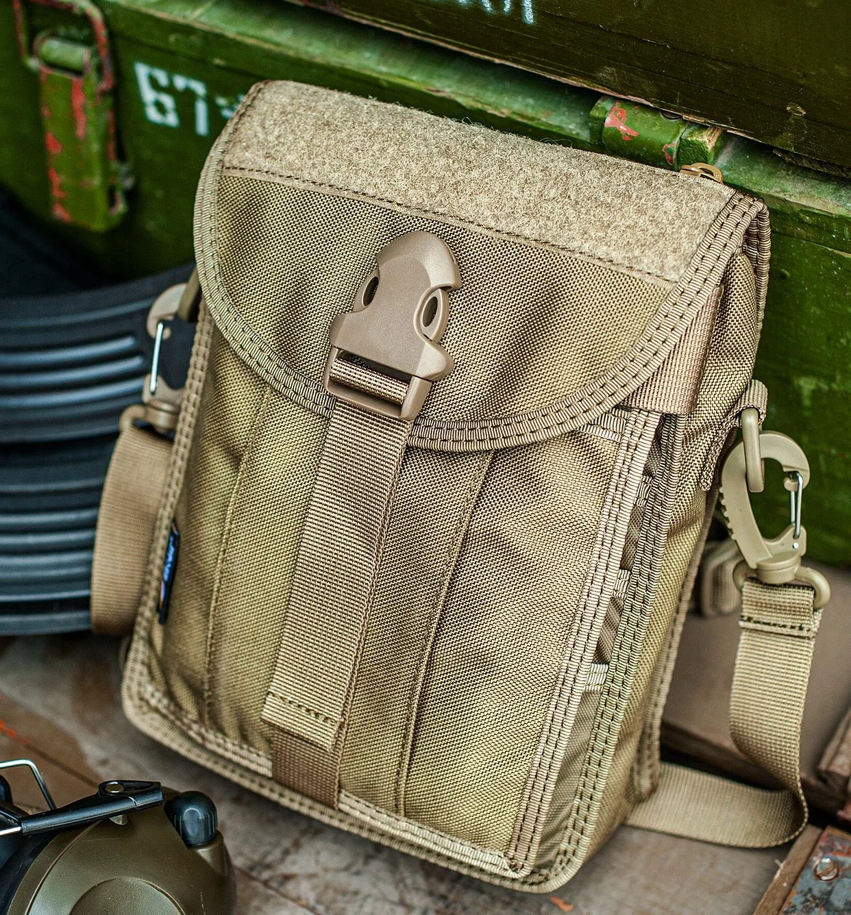 Tactical Crossbody Bag For Daily Commuting, Multifunctional Shoulder Bag For Casual Office Workers, Small Shoulder Bag