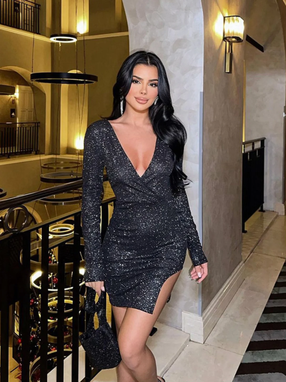 

V-neck Slim Sparkling Long Sleeved Dress Women's V-neck Dress With Long Sleeves