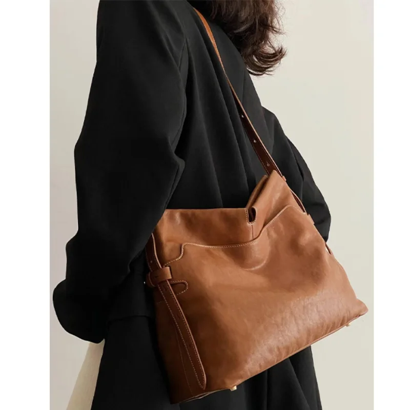 Luxury Fashion Shoulder Bag Simple Tote Bag With Pendant Zipper Hobo Bag Brand Handbag Adjustable Shoulder Strap Crossbody Bag