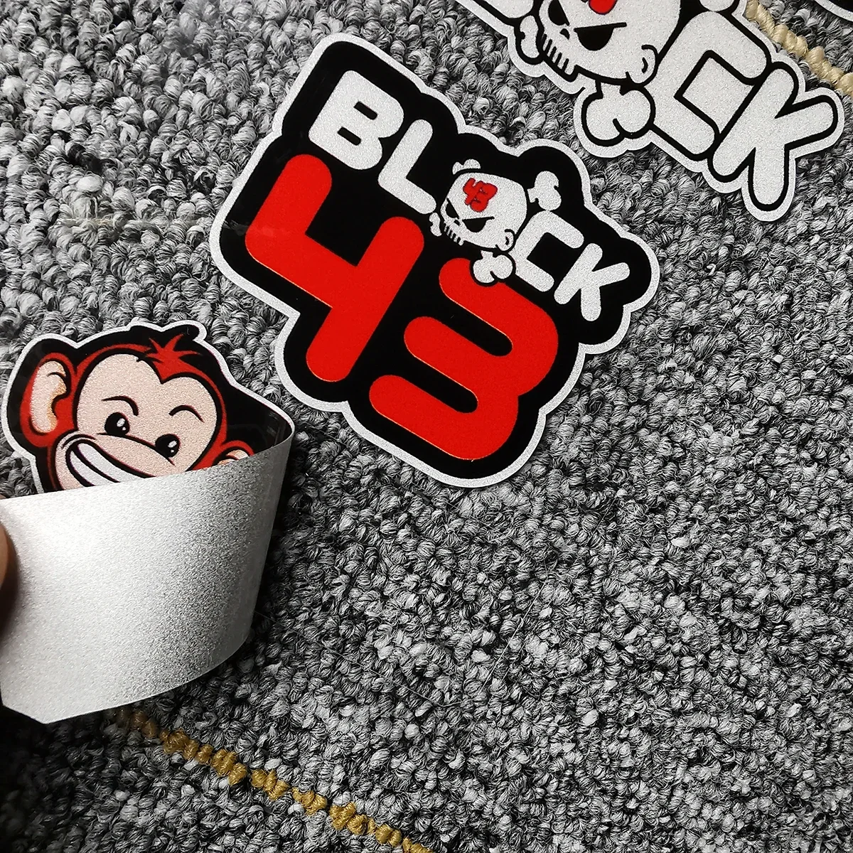 عاكس دراجة نارية الجانب قطاع خوذة الدراجة البخارية ملصقات تصفيف السيارة ملصق حائط من الفينيل اكسسوارات لياماها MT07 هوندا كاواساكي Z900 #5