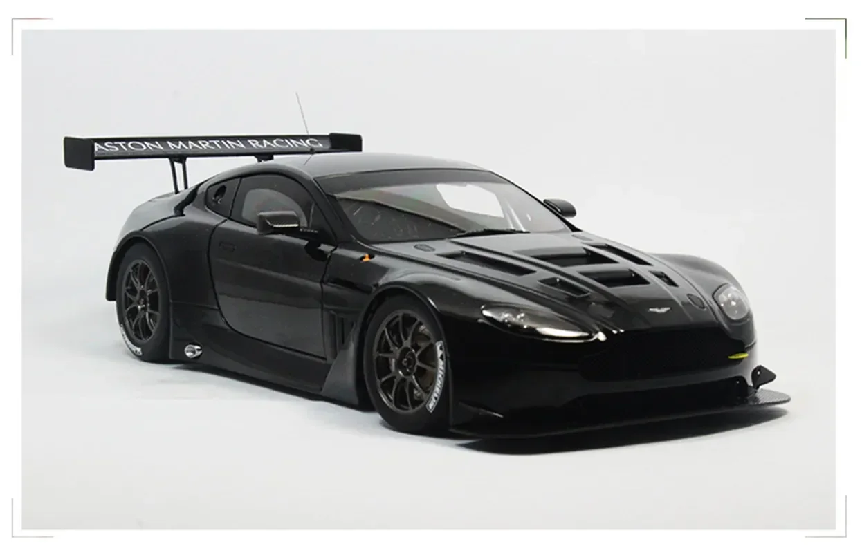 1/18 AUTOart For ASTON MARTIN Vantage V12 GT3 Mode Car Toys Boys Girls Gifts Collection Black/White/Green Metal,Plastic,Rubber