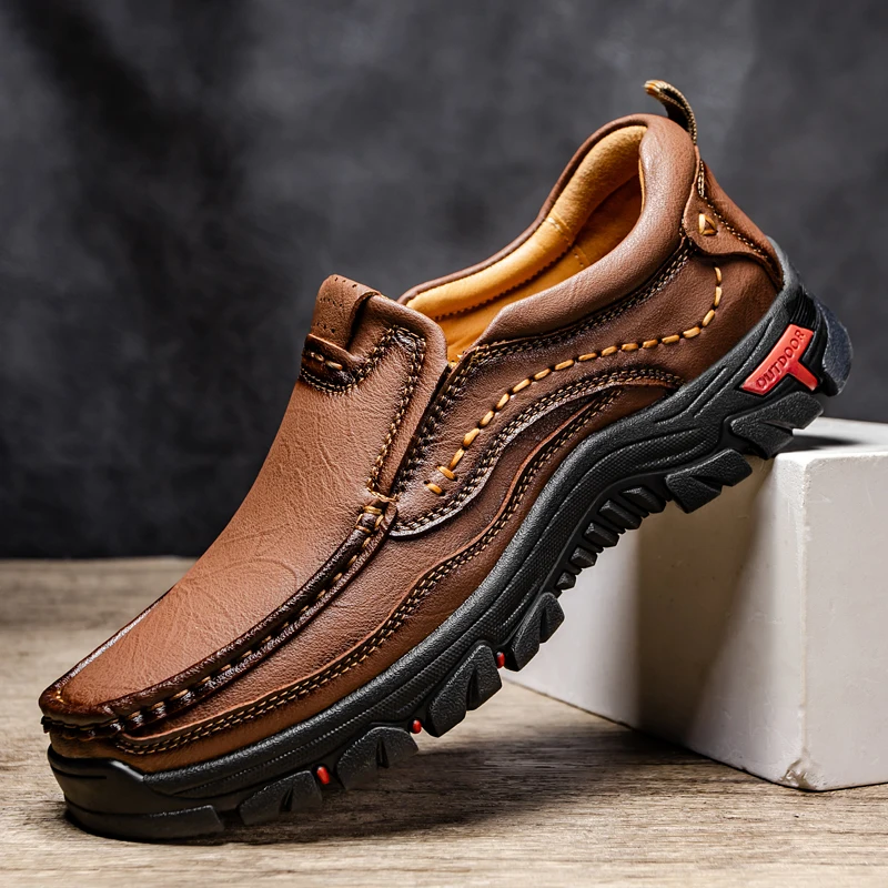 Autumn men's casual leather shoes, leather loafers, thick soles, non-slip dress, comfortable moccasins and men's shoes plus size
