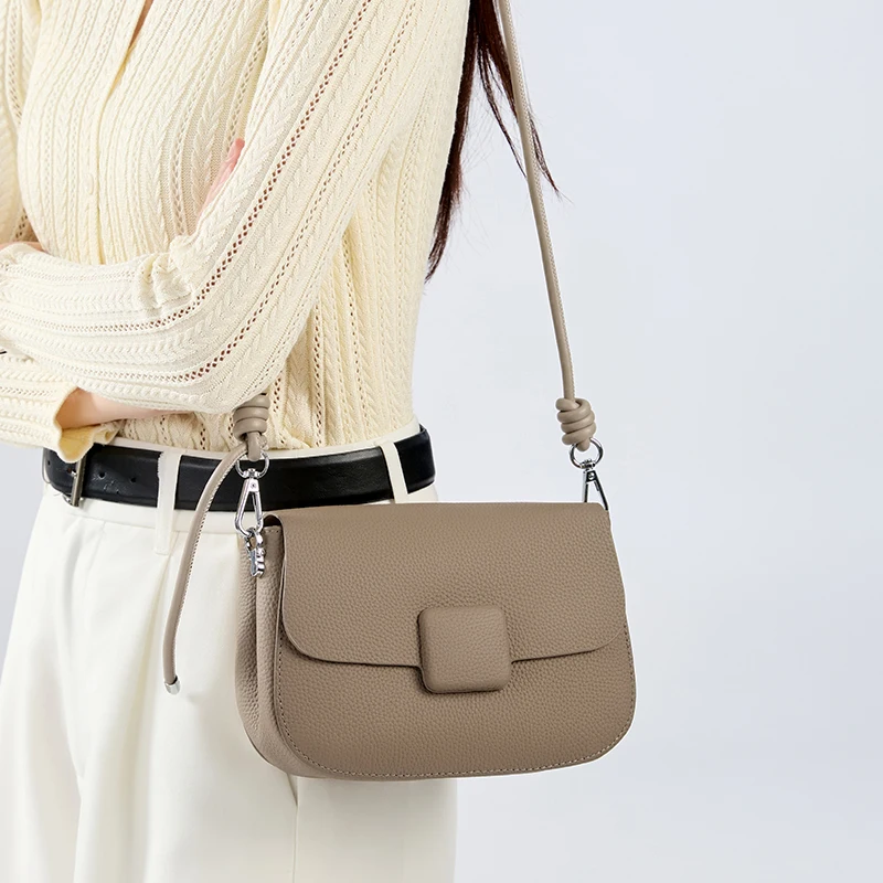 

Women's Cow Genuine Leather Shoulder Bags Female Fashion Luxury Commute Soft Handbags Ladies Travel Retro Cowhide Crossbody Bag