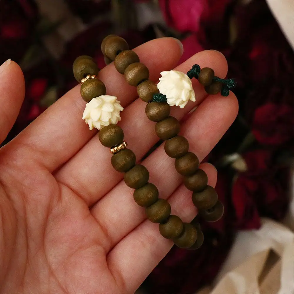 Elastic Flower Sandalwood Bangle Handwoven Jewelry Wood Beaded Strand Bracelets Flower Rosary Green Natural Sandalwood Bracelet