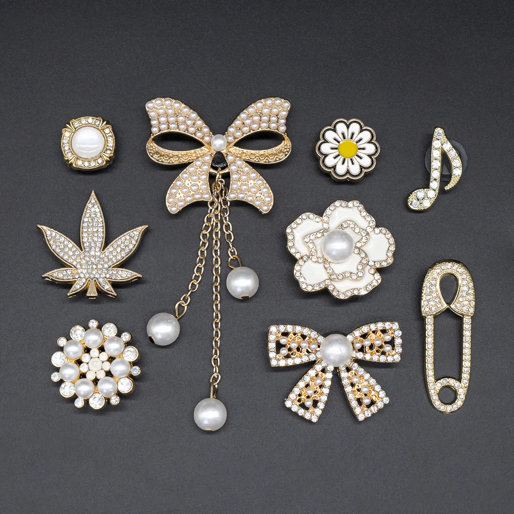 1/9pcs Golden Pin Designer Metal Shoe Charms Bling Bow Maple Leaf Luxury Shoe Decoration Accessories Pin Clog for Women Girls
