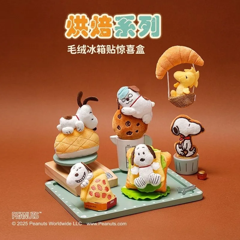 

Creative Snoopy Cartoon Refrigerator Magnets Anime Action Figure Toy Workstation House Decoration Model Christmas Birthday Gifts