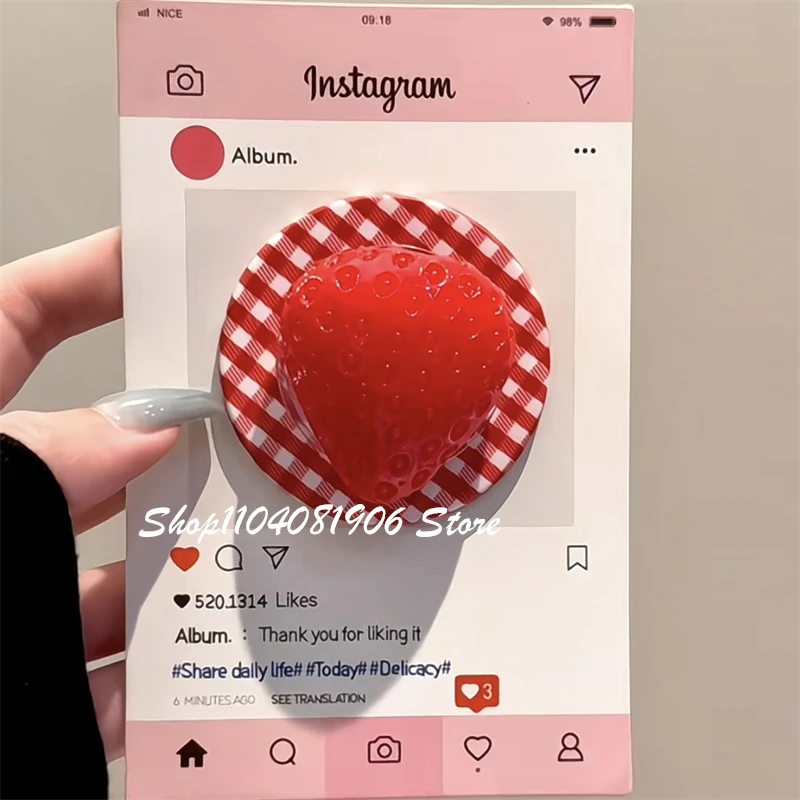 

Корейский милый 3D магнитный держатель для телефона с клубникой, подставка для телефона GripTok Grip Tok, поддержка iPhone 16, аксессуары Magsafe Smart Tok
