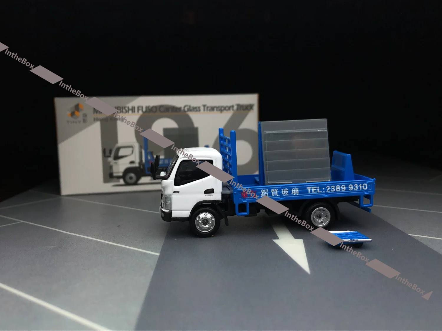 

Tiny 1:76 Fuso Canter Glass Transport Truck Diecast Model Car Collection Limited Edition Hobby Toys 196