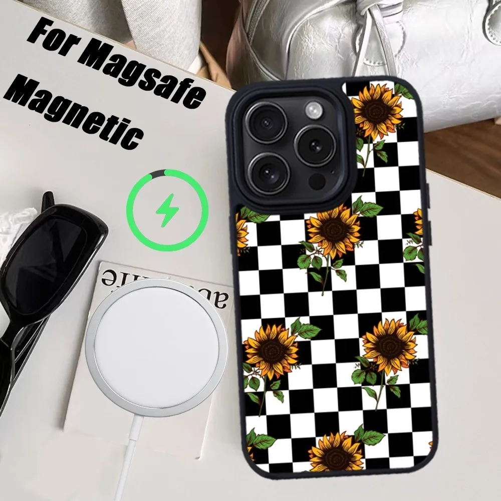 Checkerboard Checkered Chess Board Phone Case For iPhone 15 14 13 12 11 Pro Max Plus Magnetic for Macsafe Cases Cover